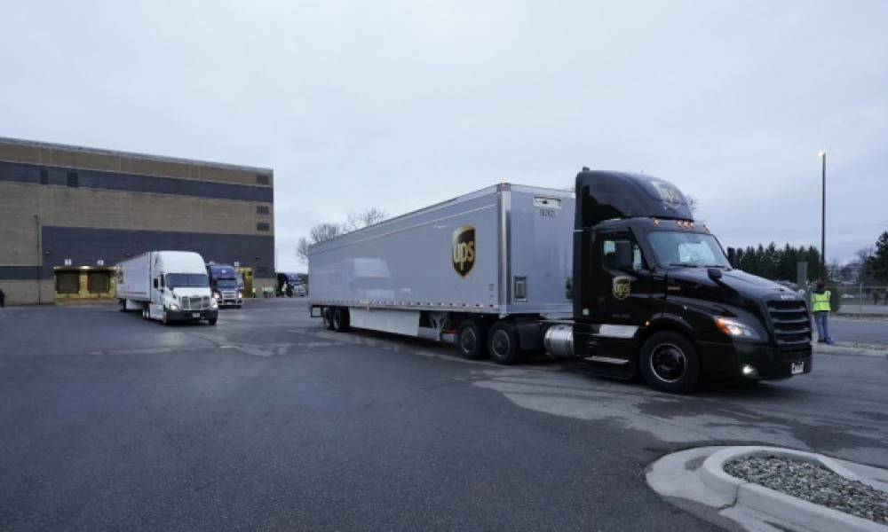 Κορονοϊός: Ξεκίνησε στις ΗΠΑ η γιγαντιαία επιχείρηση για τη διανομή του εμβολίου των Pfizer/BioNTech